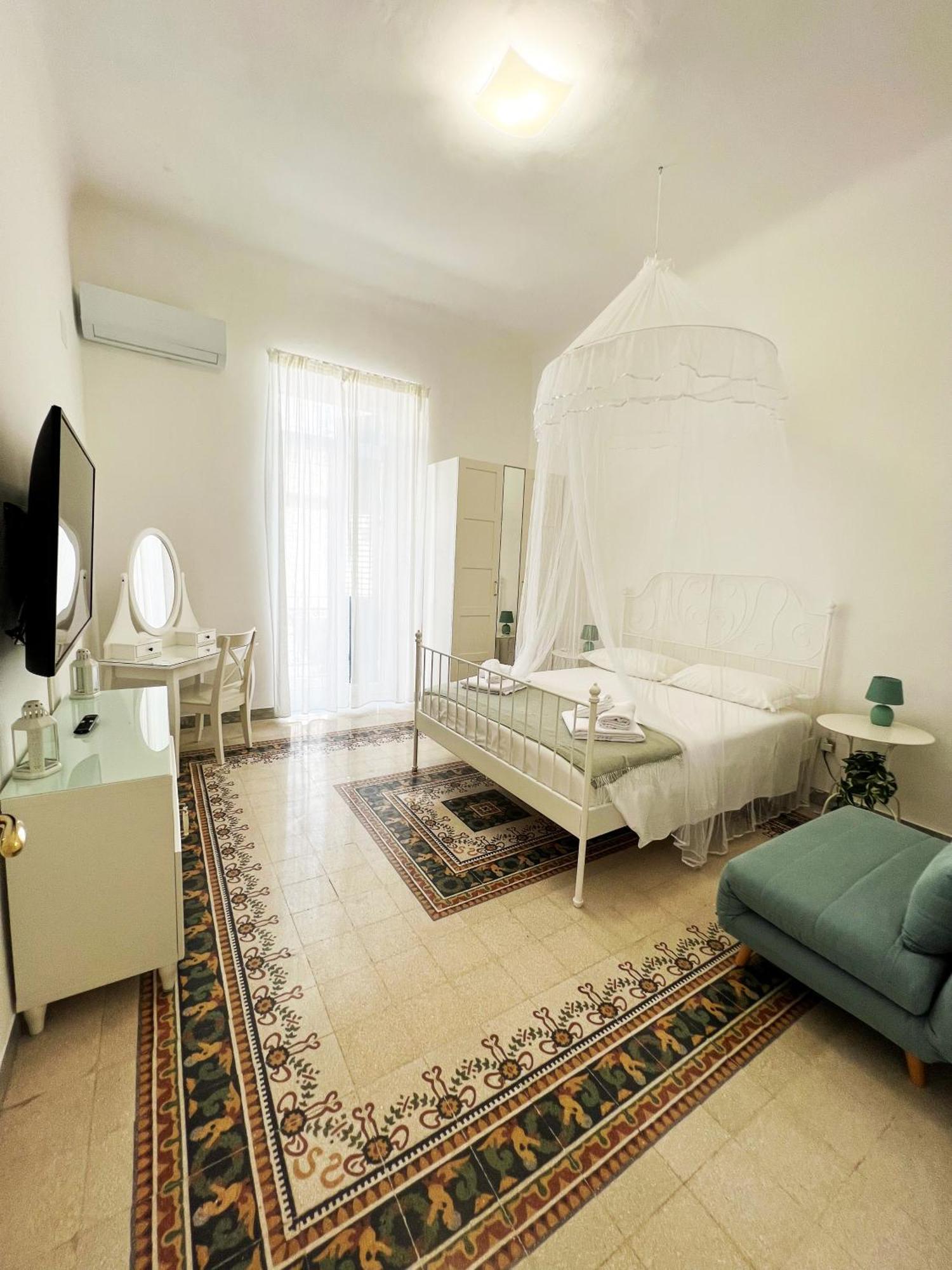 Hotel Bari Centro Harmony House Exterior foto